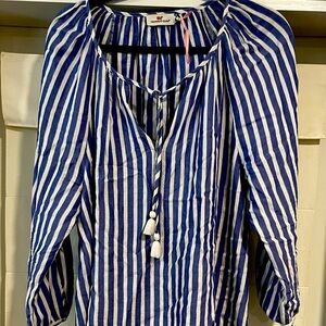 Vineyard Vines tie kneck top